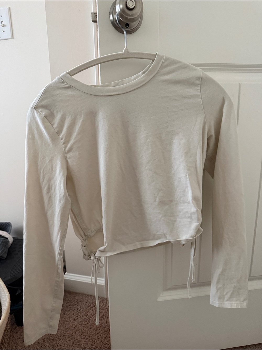 Women's Cream Long-Sleeve Drawstring Crop Top